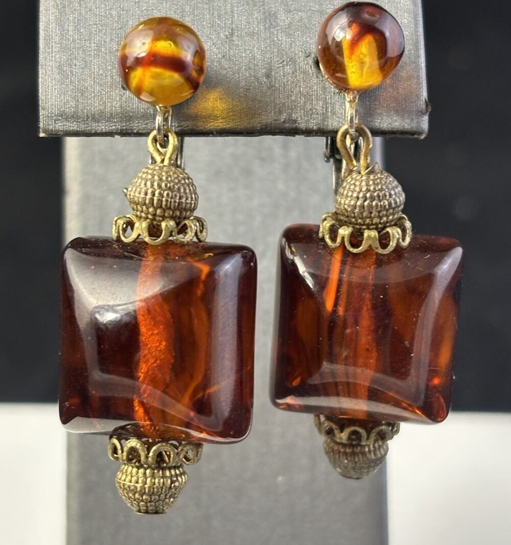 VTG Faux Amber Acrylic Square Beaded Textured Gold Tone Drop Clip Earrings 1.75"